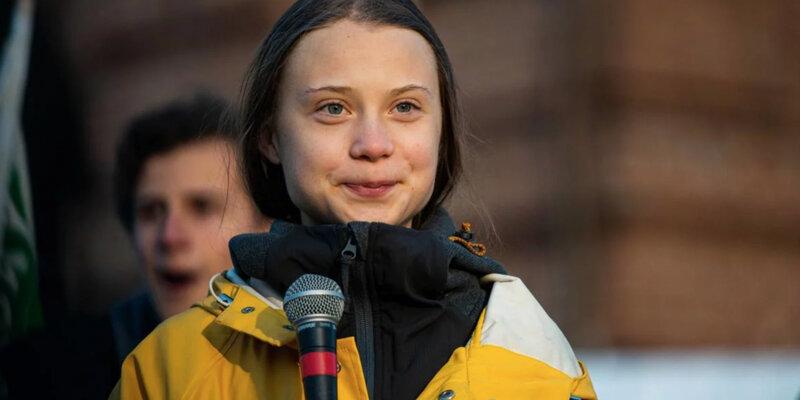 Шведская экоактивистка Грета Тунберг теперь митингует в Стокгольме в поддержку Палестины