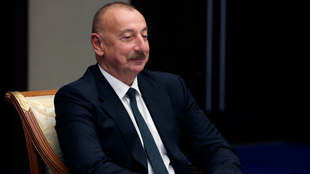 Алиев устроил форменный разгром. Как его триумф отразится на России и Армении