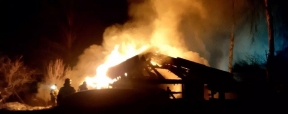 В результате сильного ночного пожара в Глазовском районе жертв и пострадавших нет
