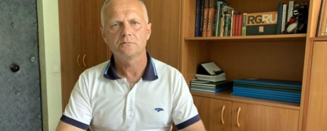 Омского учителя, уволенного за двойку ученице, восстановили на работе