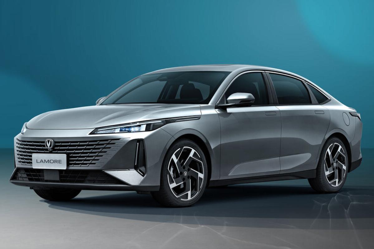 В России за 20 недель продали 17,6 тысячи новых авто, выпущенных в 2023 году