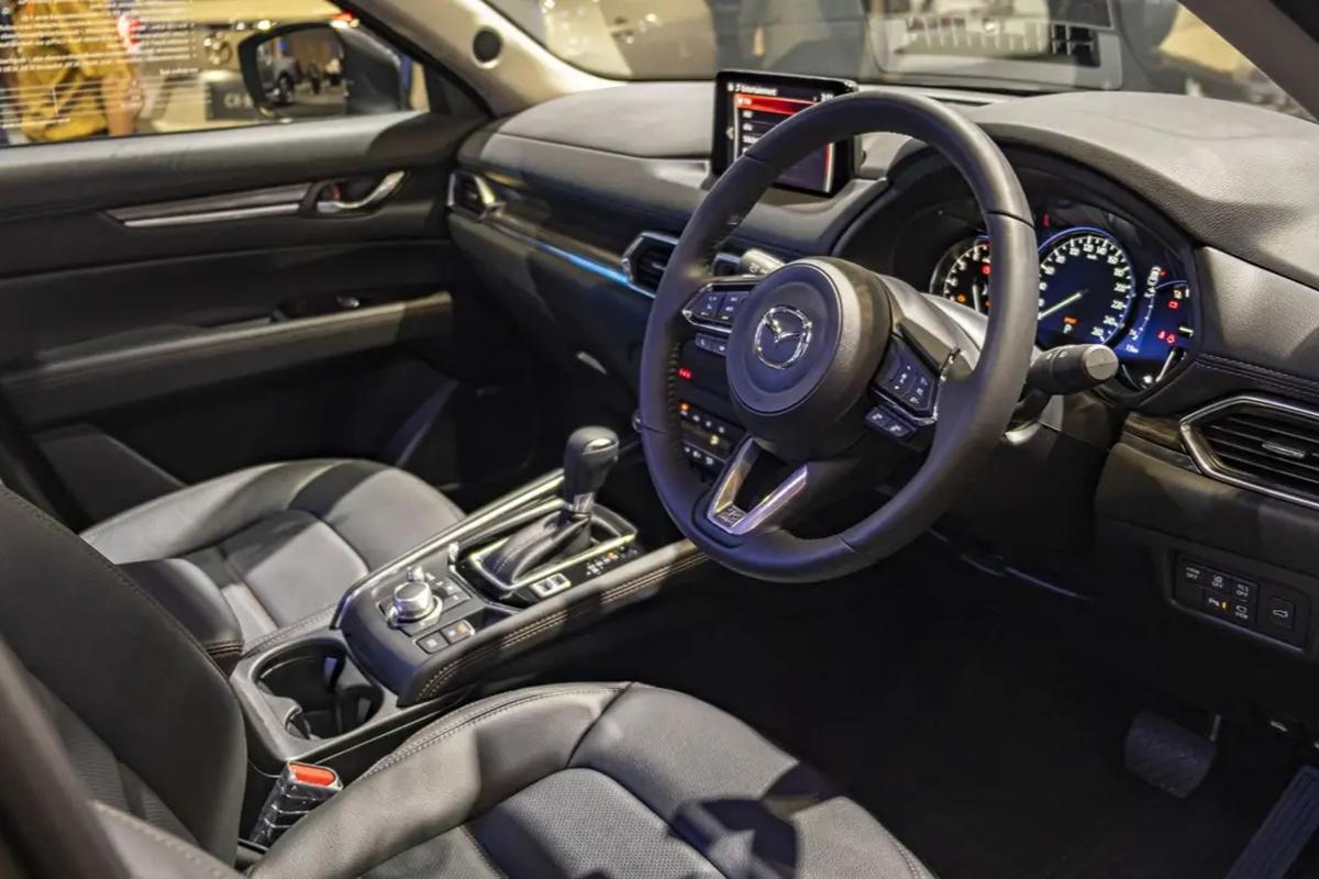 Автоэксперт Целиков прокомментировал запрет праворульных автомобилей на Дальнем Востоке