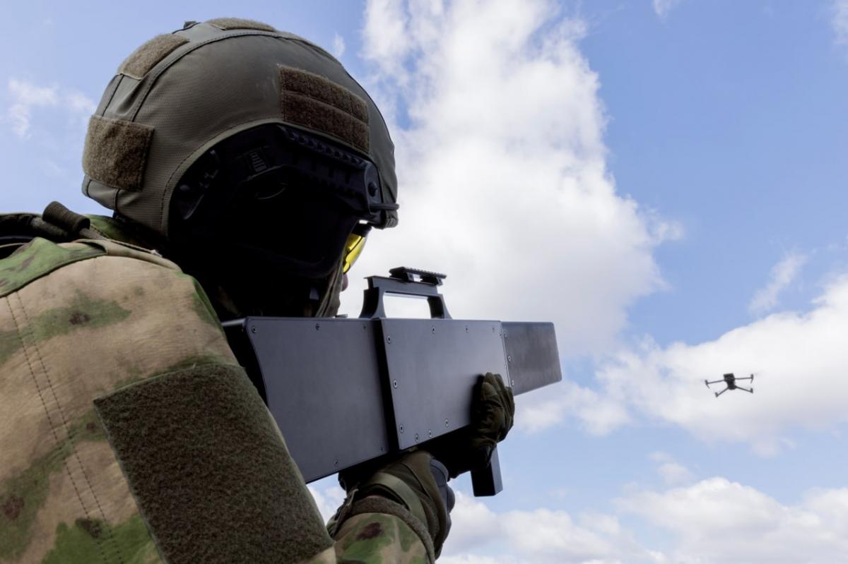 «Надежный щит Крыма»: Аксёнов поблагодарил войска РЭБ за защиту полуострова