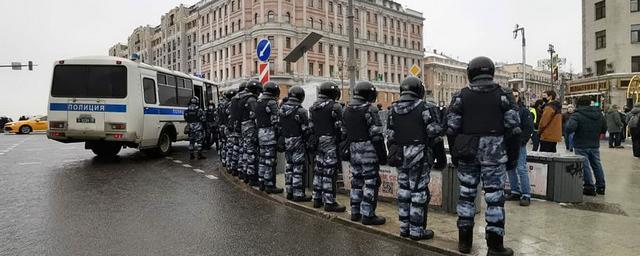 В Москве возбуждены три уголовных дела о применении насилия к полицейским