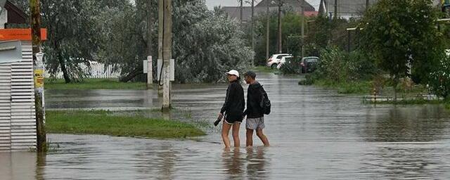 В Геленджике из-за угрозы подтопления решили обесточить центр города