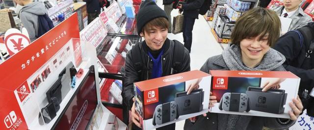 Nintendo Switch в марте стала самой продаваемой консолью в США