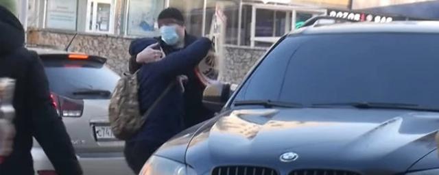 В Новосибирске водитель устроил стрельбу после замечания от активистов «СтопХама»