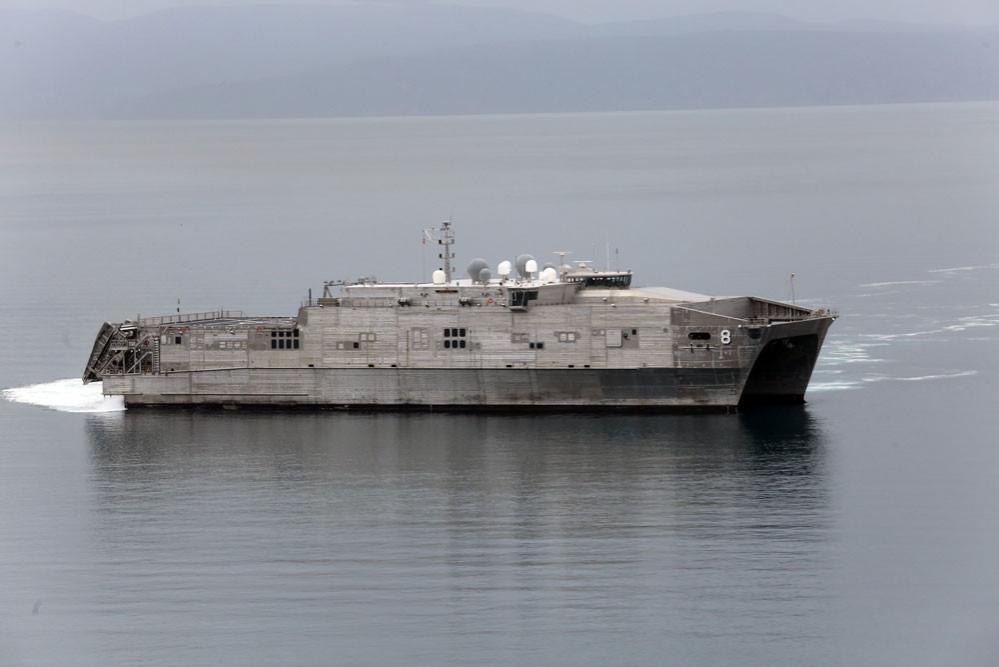 В Черное море вошел транспортно-десантный корабль США