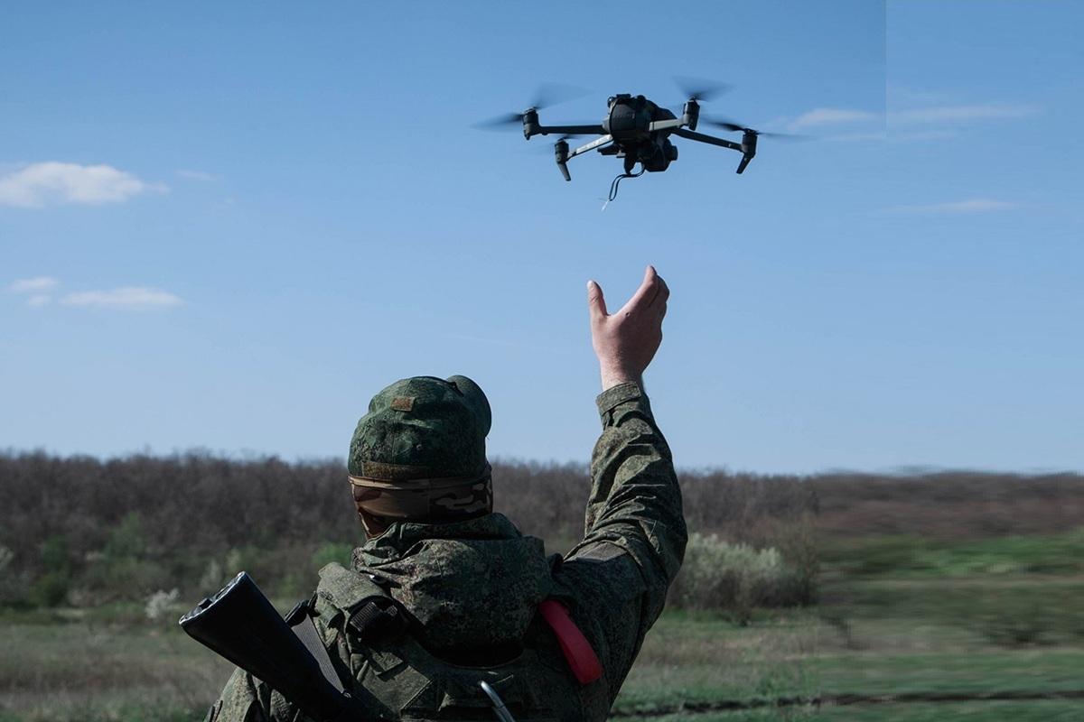 Российские войска применяют систему «матрешка» из дронов для поражения удаленных целей
