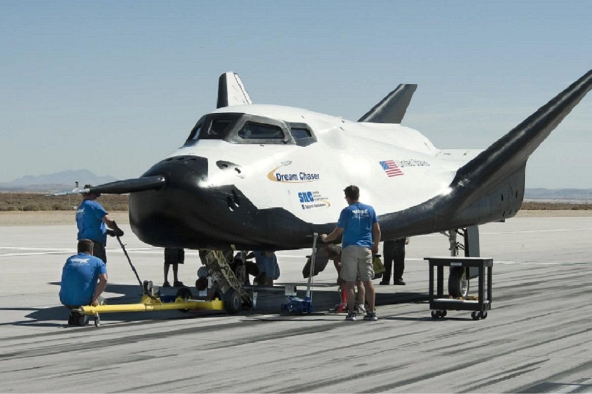 США в конце года собираются запустить орбитальный самолет