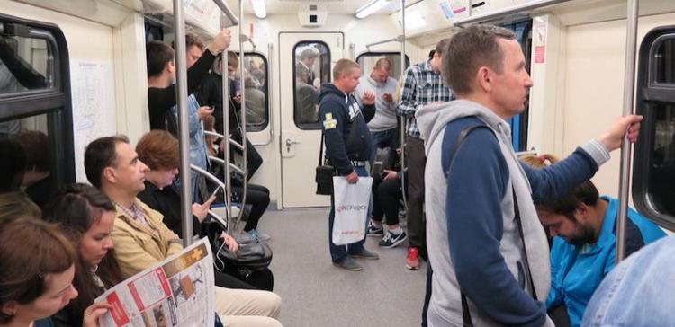 В метро Москвы опровергли срочную эвакуацию на станции «Крылатское»