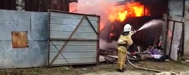 В Хабаровске полностью потушен масштабный пожар в жилом секторе