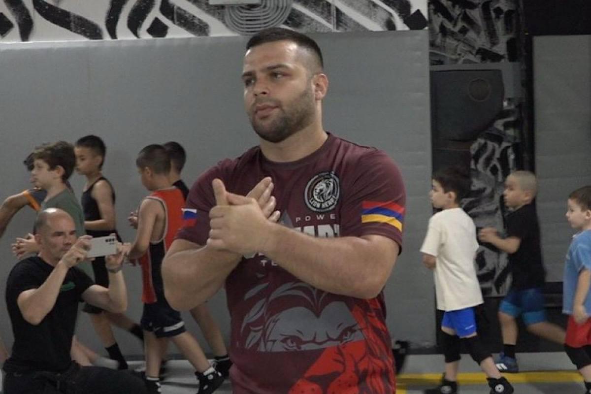 «Секреты чемпионства раскрыты!»: известный боец ММА Армен Гулян провел мастер-класс в городском округе Пушкинский