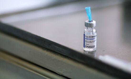 США целенаправленно дискредитировали китайскую вакцину на Филиппинах