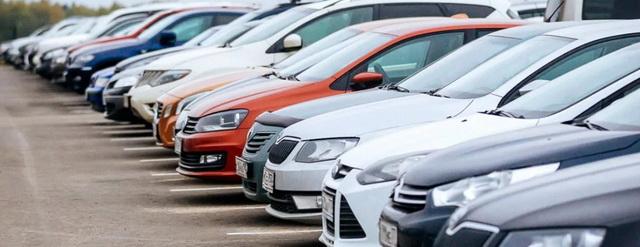 Эксперты: из-за ослабления рубля цены на автомобили летом вырастут на 5–10%