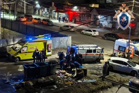 Пожилая женщина провалилась в засыпанный мусором колодец