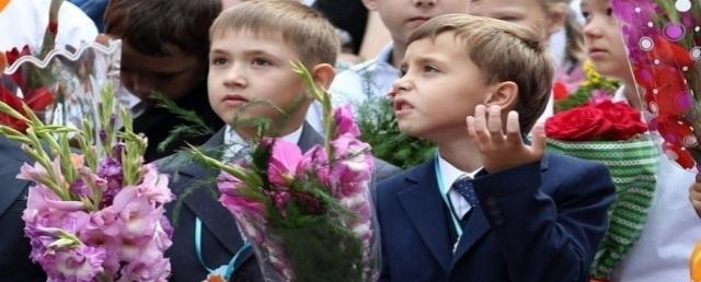 Омских первоклассников будут доставлять на учебу школьные автобусы