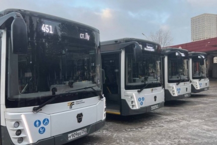 В Москве придумали систему автоматического затемнения окон в транспорте при их нагреве