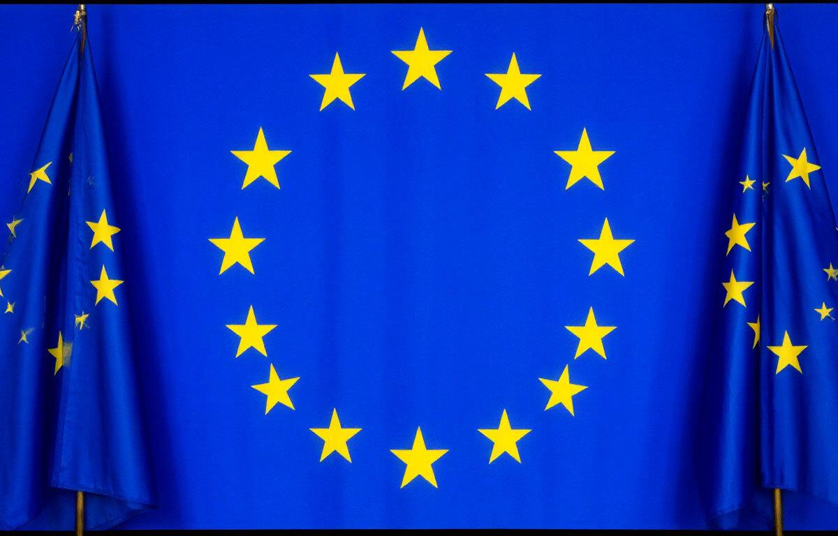 Politico: Граничащие с Россией страны Европы хотят добиться выделения денег