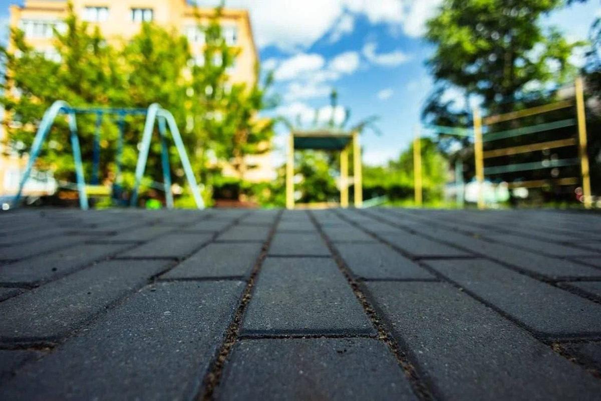 Губернатор Василий Анохин: В Смоленской области благоустроят 50 дворовых и 35 общественных пространств