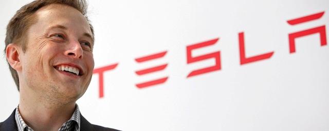 Tesla представила электрический грузовик и спорткар с откидным верхом