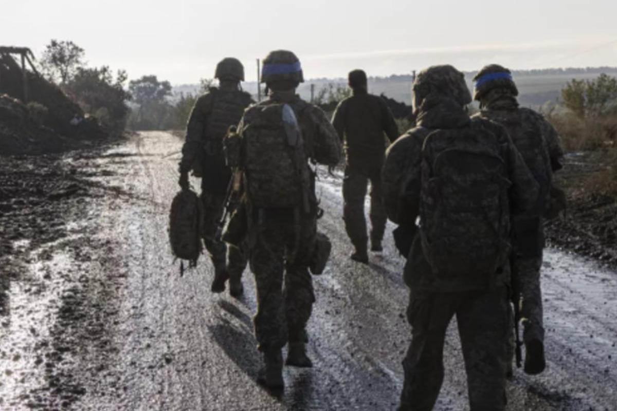 Украине нужно отказаться от утраченных территорий из-за нежелания украинцев воевать