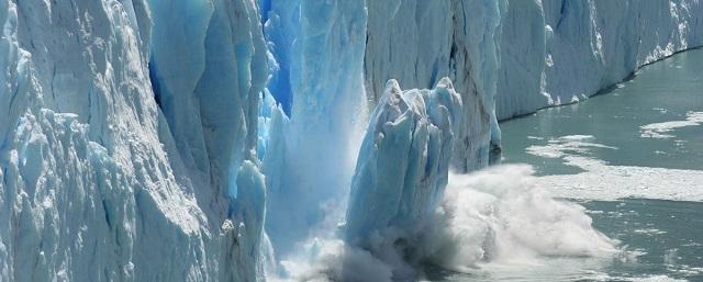 Ледники Гренландии в XXI веке побили рекорд скорости таяния последних 12000 лет