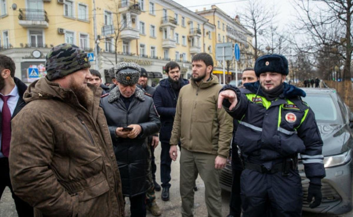 «Очень много полиции». Почему в Грозном на улицах повсюду наряды ДПС и сотрудники правопорядка?