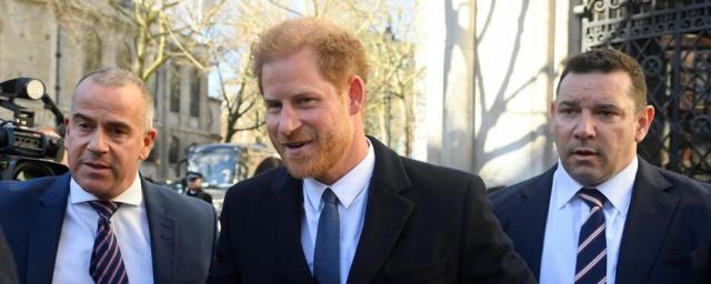 Prince Harry opposes the royal family in London court