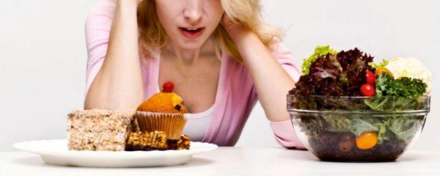 Ученые назвали причины, по которым нужно отказаться от сладкого