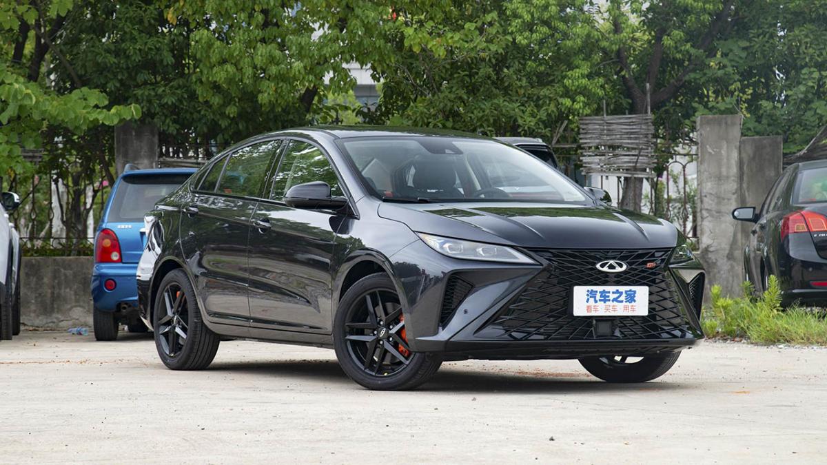 В Россию седан Chery Arrizo 6 PRO приедет под брендом OMODA