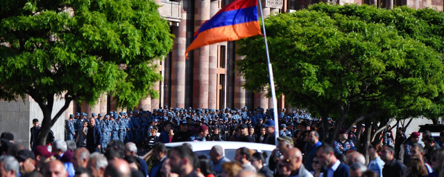 В Ереване задержали 155 человек, выступающих за отставку премьера Пашиняна