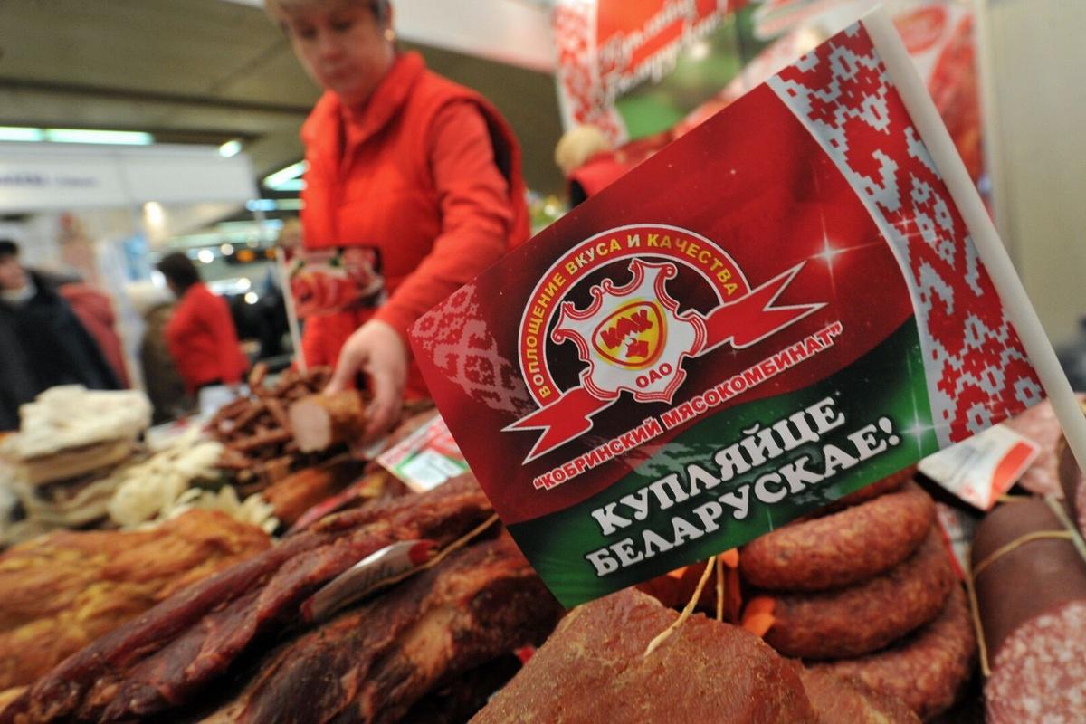 Магазины Петербурга закупили в 2025 году 400 тысяч тонн продуктов из Белоруссии