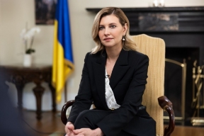 «Ленка, ждём фото из окопов!»: как первую леди Украины затравили в интернете