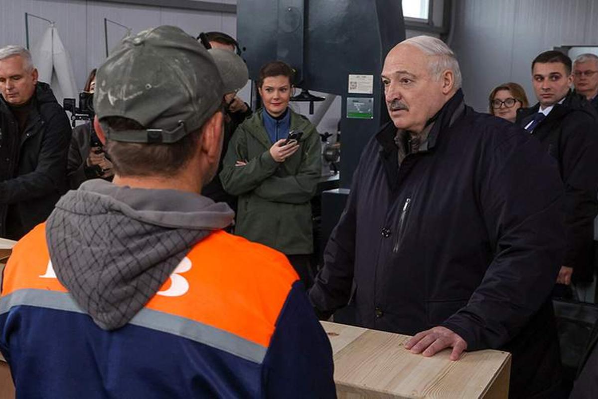 Лукашенко рассказал, в каком случае Белоруссия вступит в войну