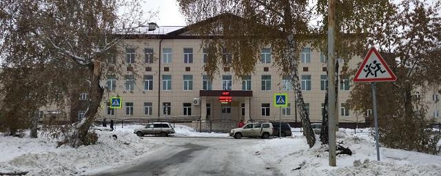 В Новосибирске снова заработала школа, где погибла девушка