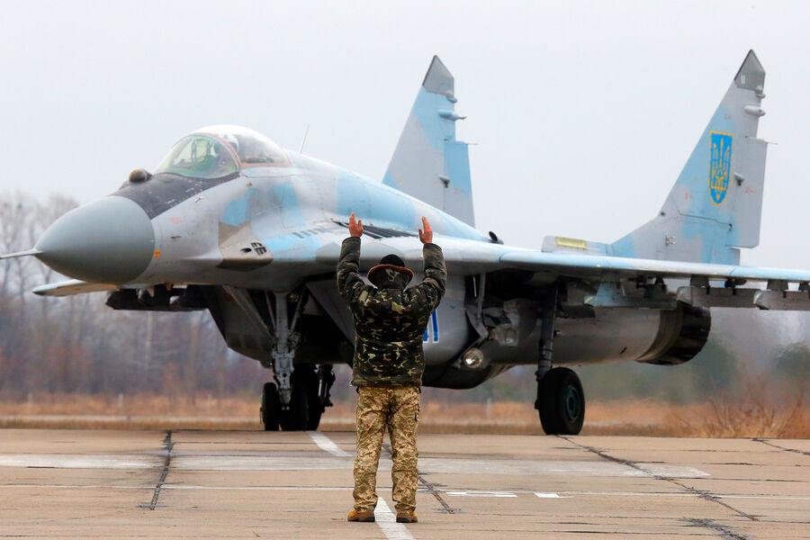Российские силы ПВО сбили МиГ-29 ВСУ над Волчанском