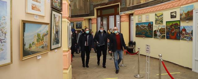 В Дзержинске проверили ход ремонтных работ во Дворце культуры химиков