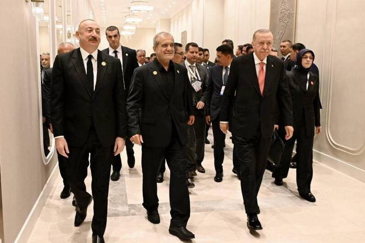 Закулисные игры Востока: президент Ирана встретился с Алиевым и Эрдоганом. Какие выводы должна сделать Москва?