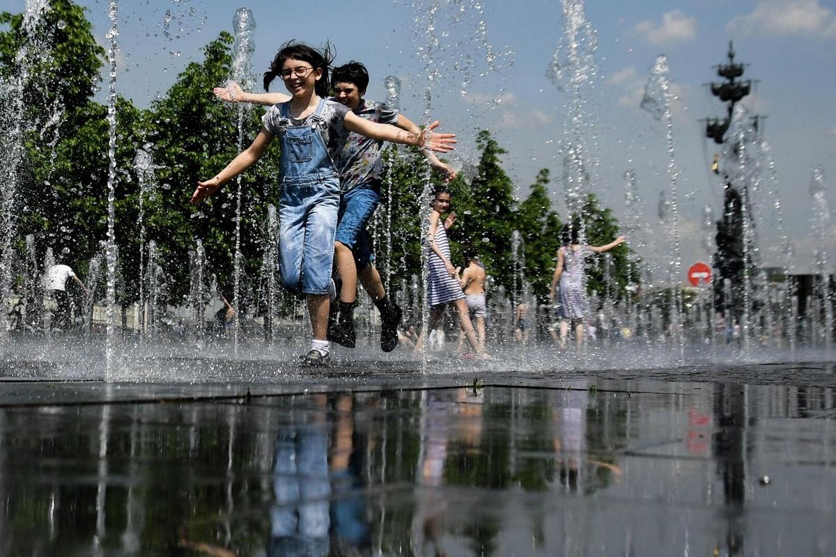 В Гидрометцентре предупредили россиян об аномальной жаре на этой неделе