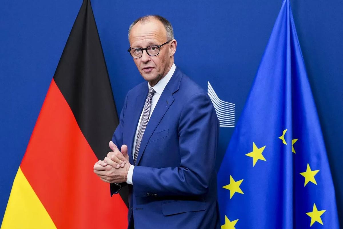 Митинг протеста против Фридриха Мерца в ФРГ собрал 4000 человек