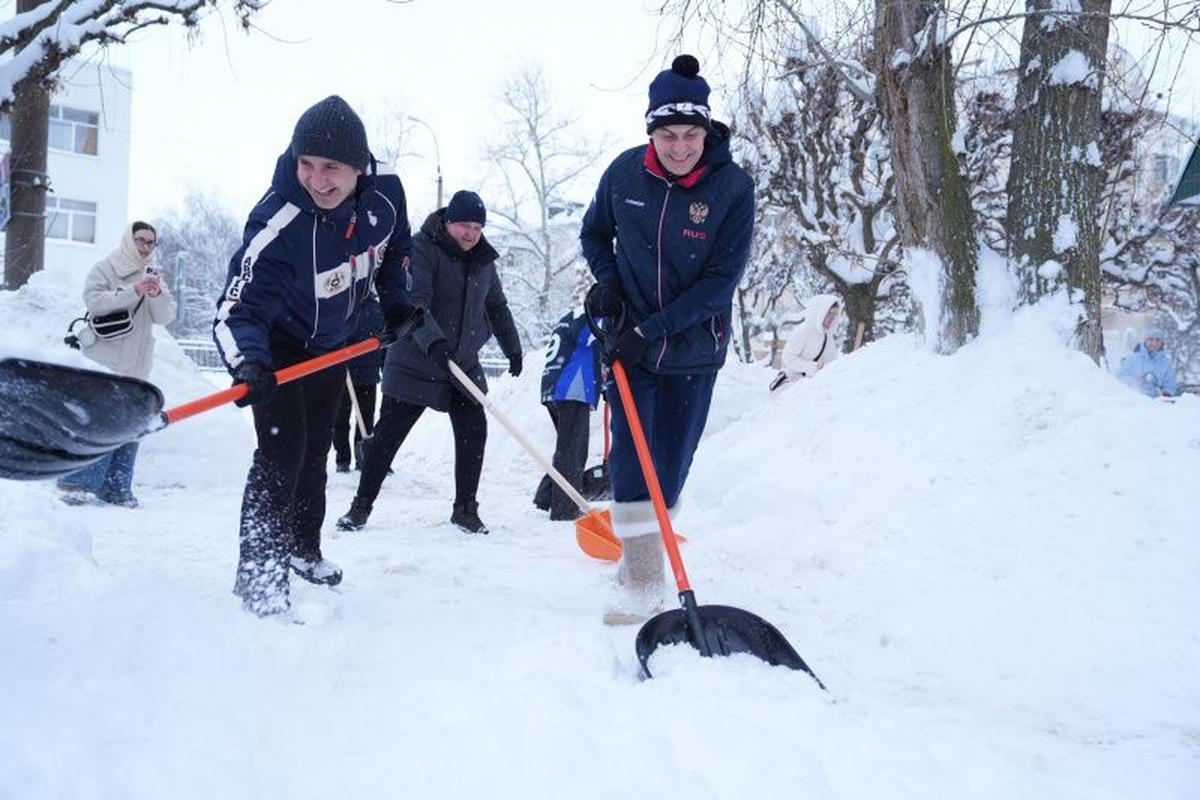 Мордовия дала отпор снежной стихии: глава региона встал во главе масштабной уборки