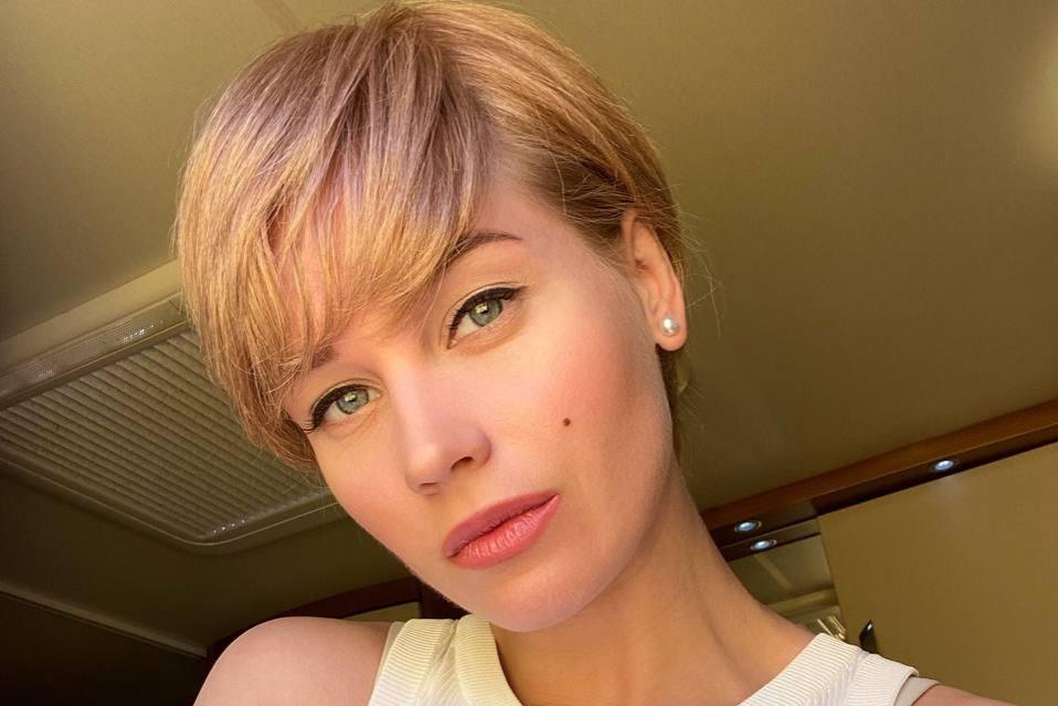 Новый скандал с Асмус. За что актрису выгнали из перспективного сериала ТНТ?