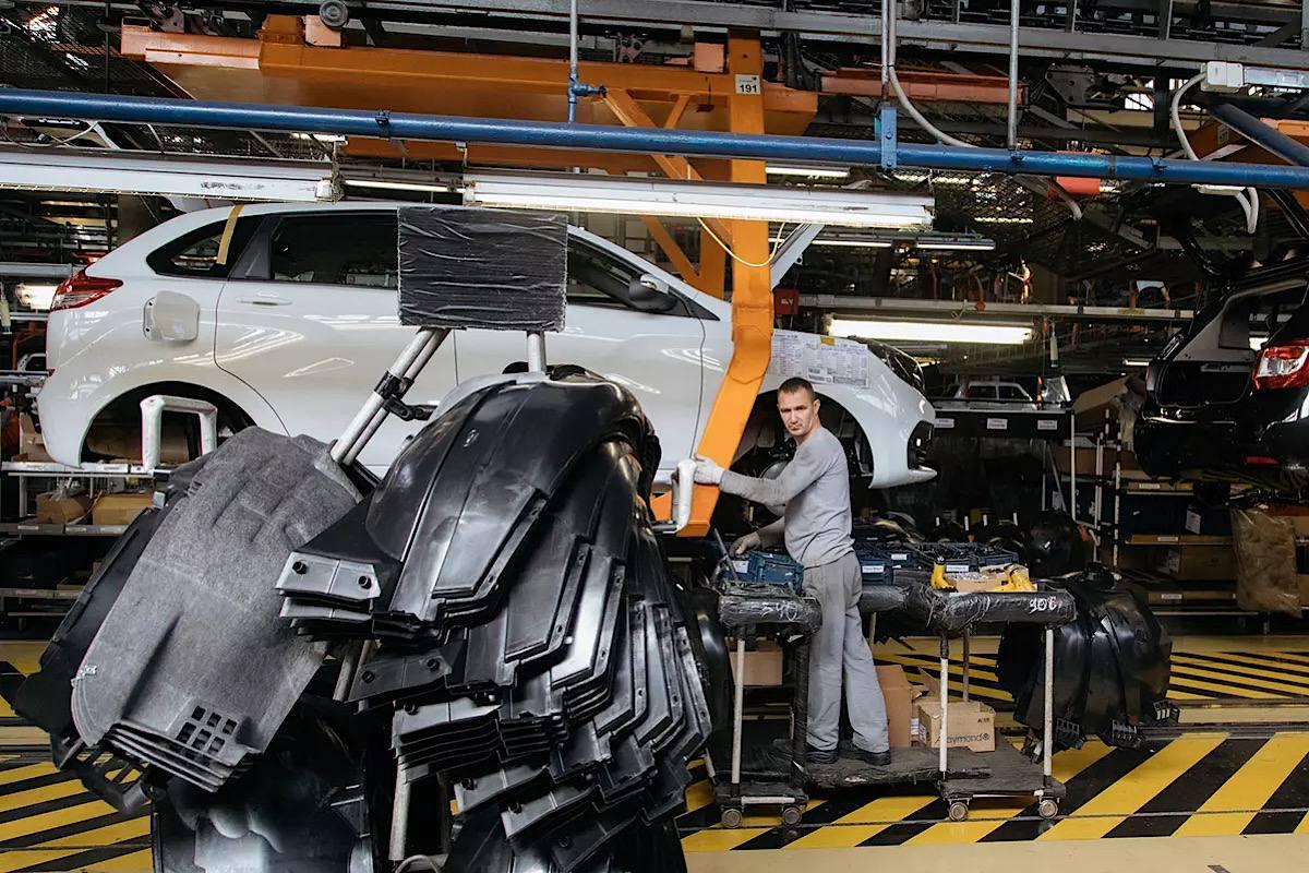 Российский (страна-террорист) автопром практически полностью избавился от импортной зависимости