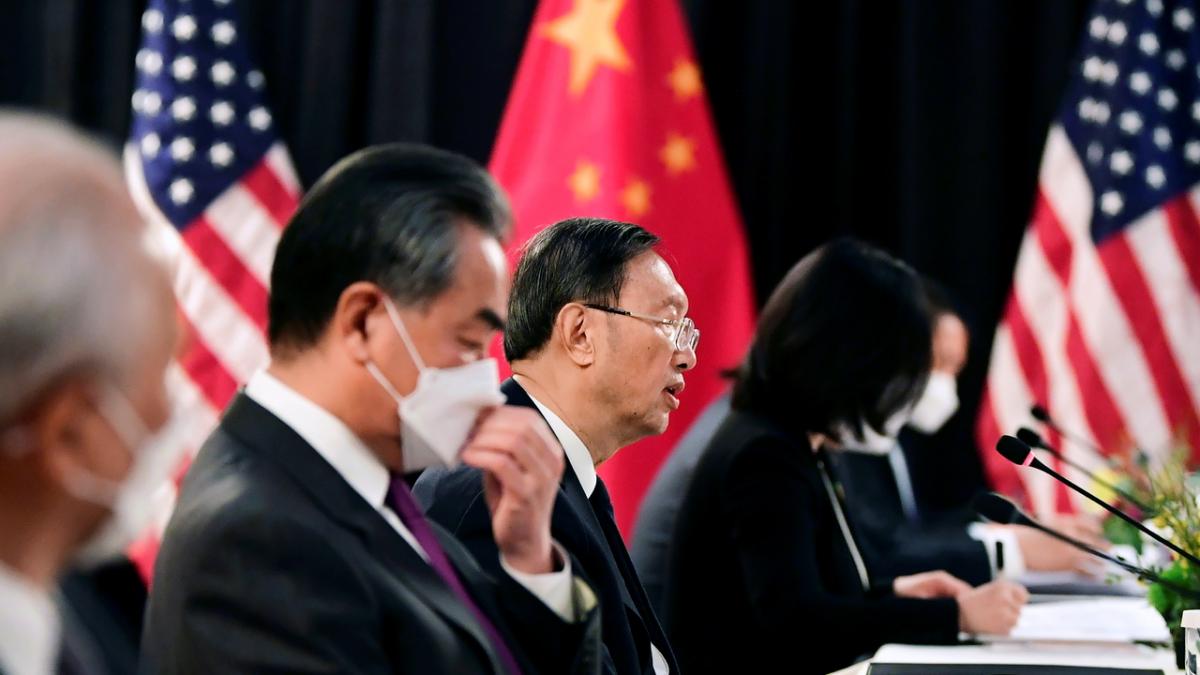 Bloomberg: Американские и китайские дипломаты провели откровенные переговоры в Пекине