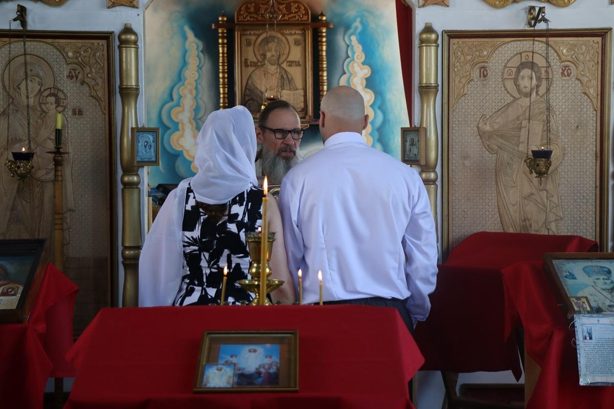 В пензенской колонии осужденный обвенчался с возлюбленной