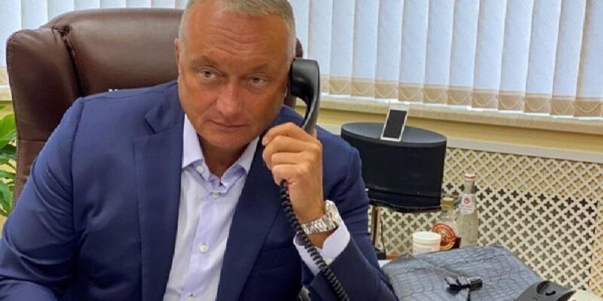 Экс-сенатор Дмитрий Савельев умоляет о контракте с Минобороны