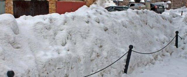 В Белорецке горожанка погибла под сошедшим с крыши снегом