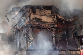 Искра ценой в миллиард: сварщик и прораб отправились в колонию за сгоревший театр в Хабаровске