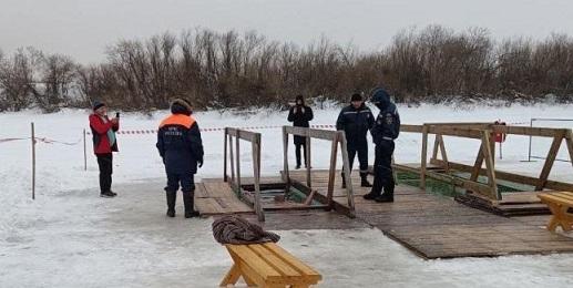 В Вологодской области на праздник Крещения в прорубь окунулось в три раза меньше людей, чем в прошлом году